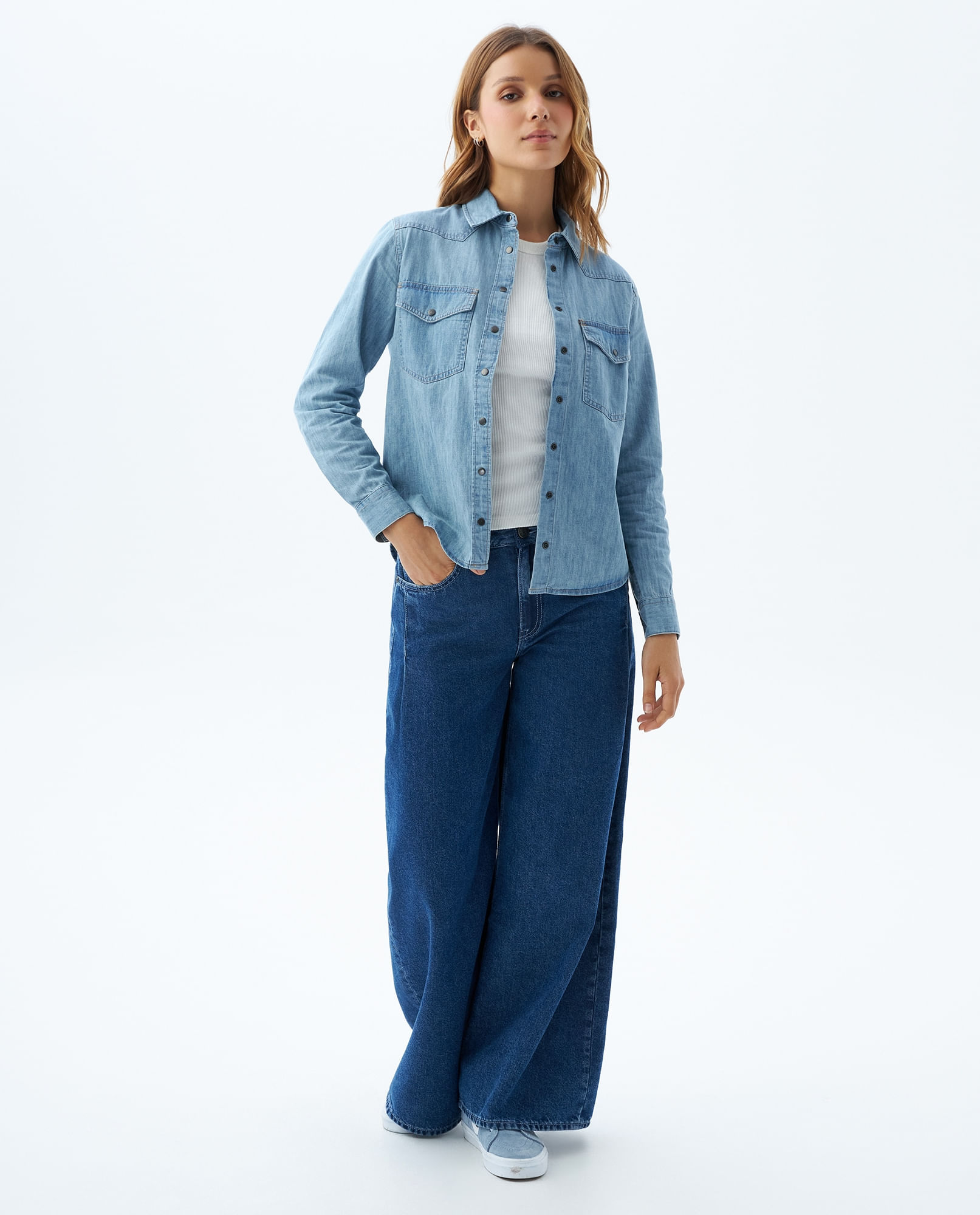 Camisa con bolsillos para mujer