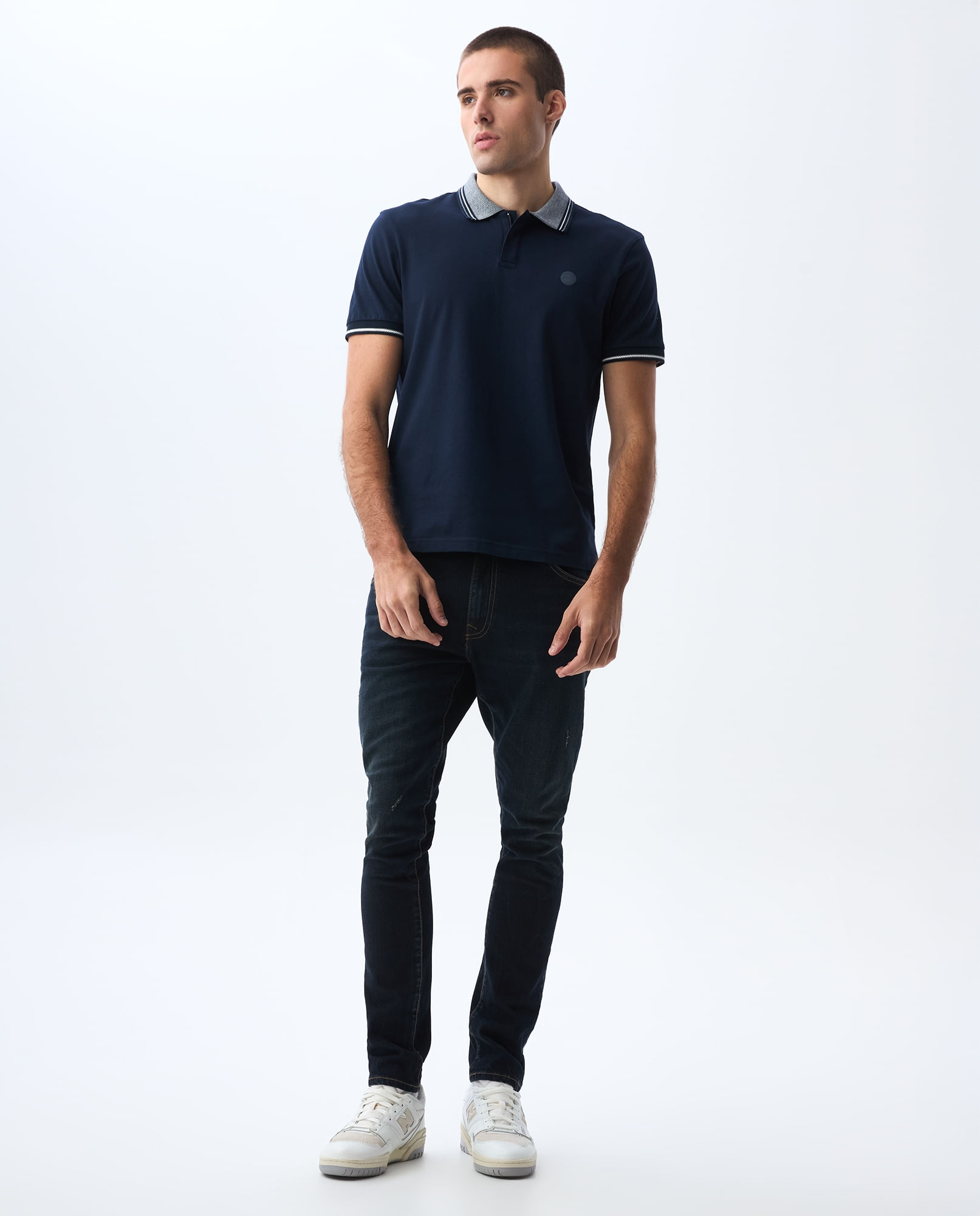 Polo con cuello y puños tejidos para hombre