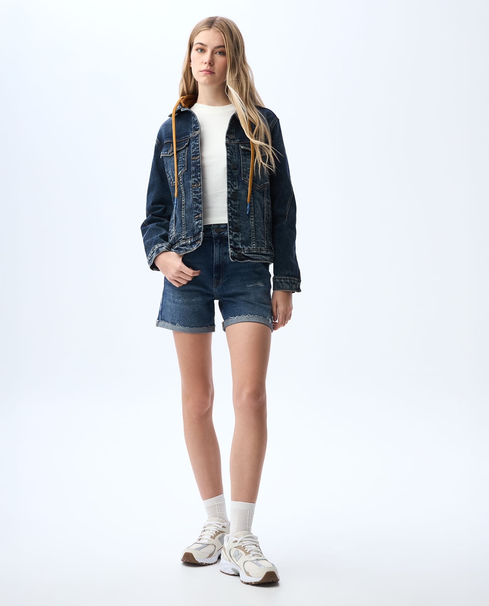 Chaqueta Trucker con capucha removible para mujer