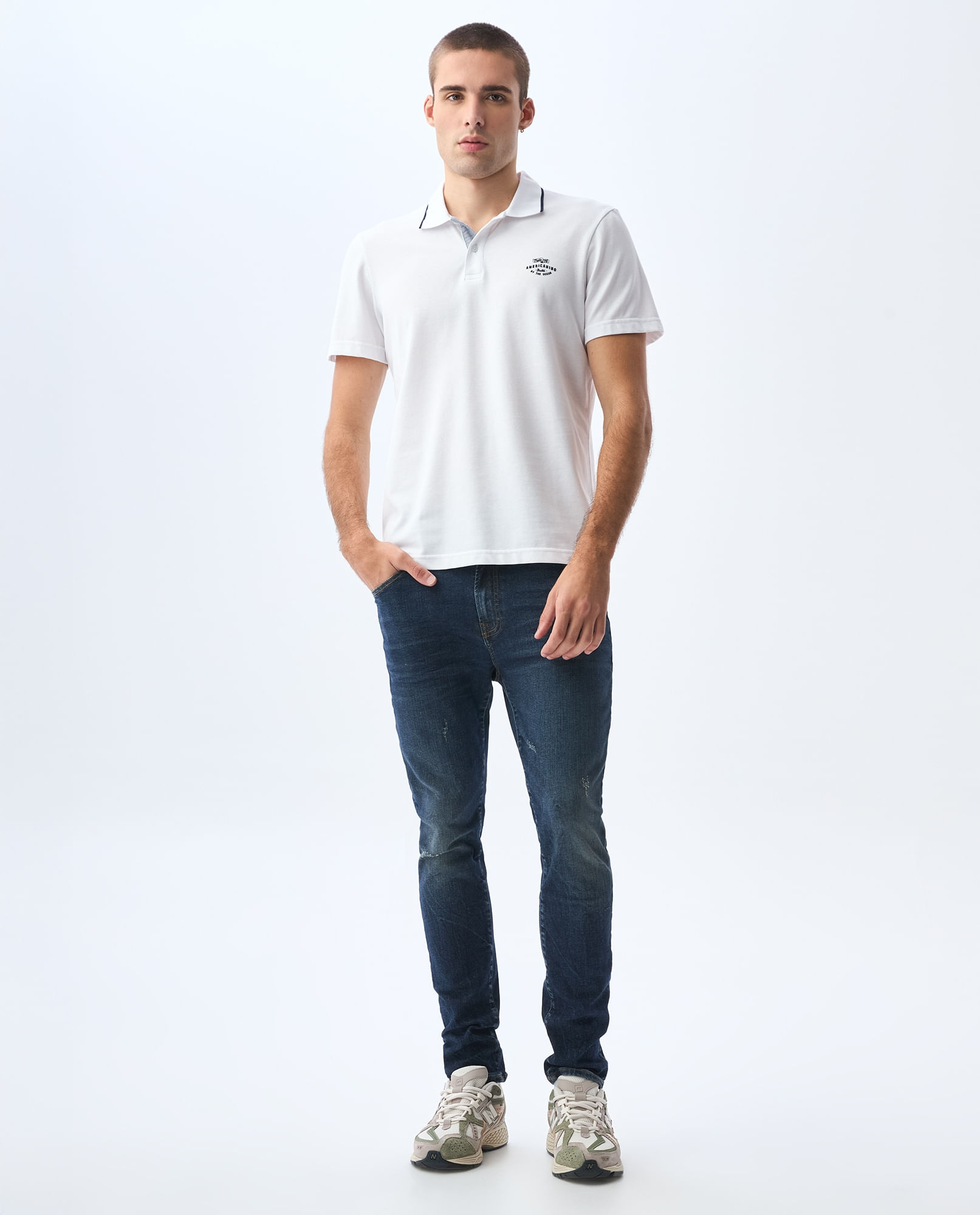 Polo con bordado en punto corazón para hombre