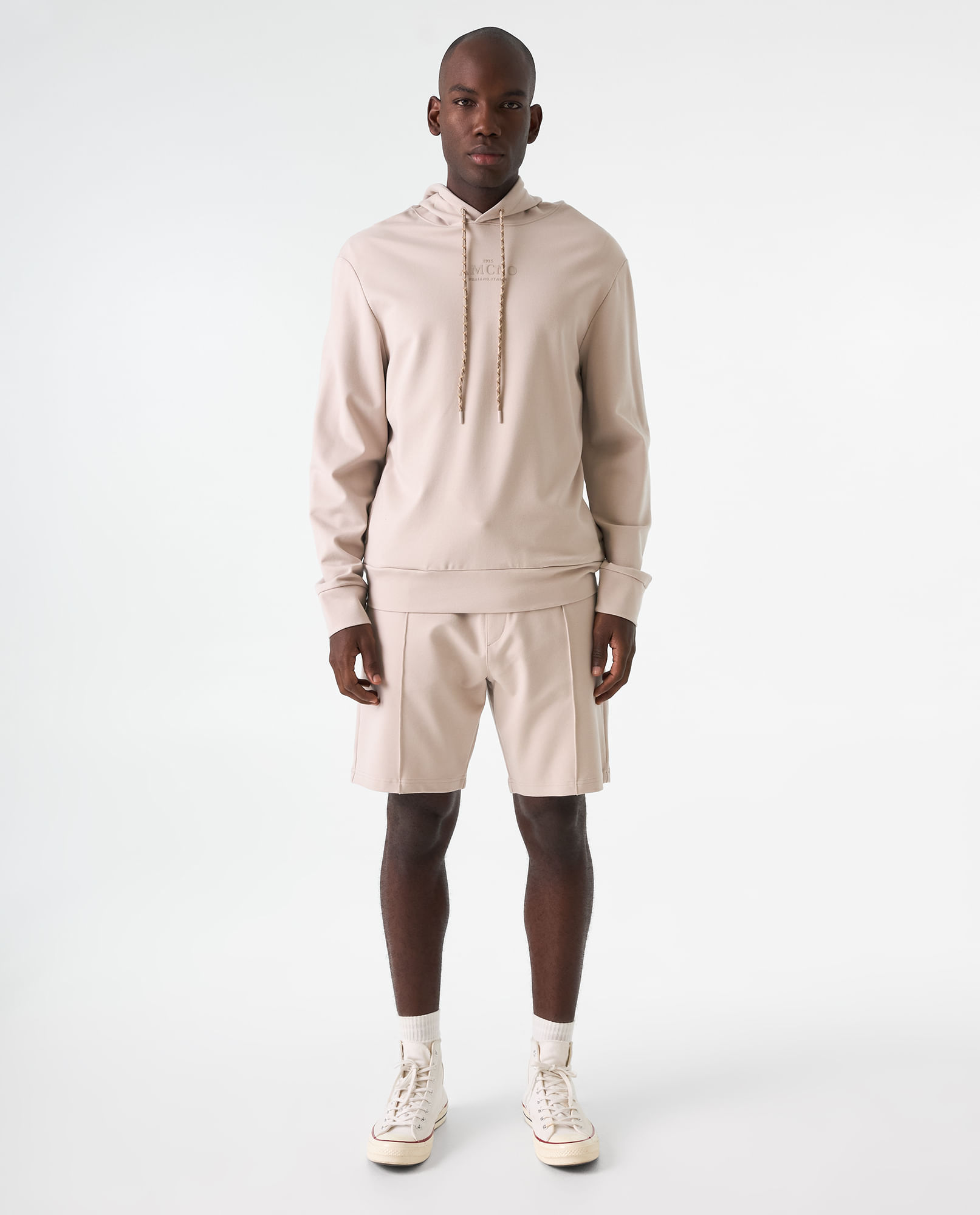 Bermuda jogger con bolsillos laterales para hombre