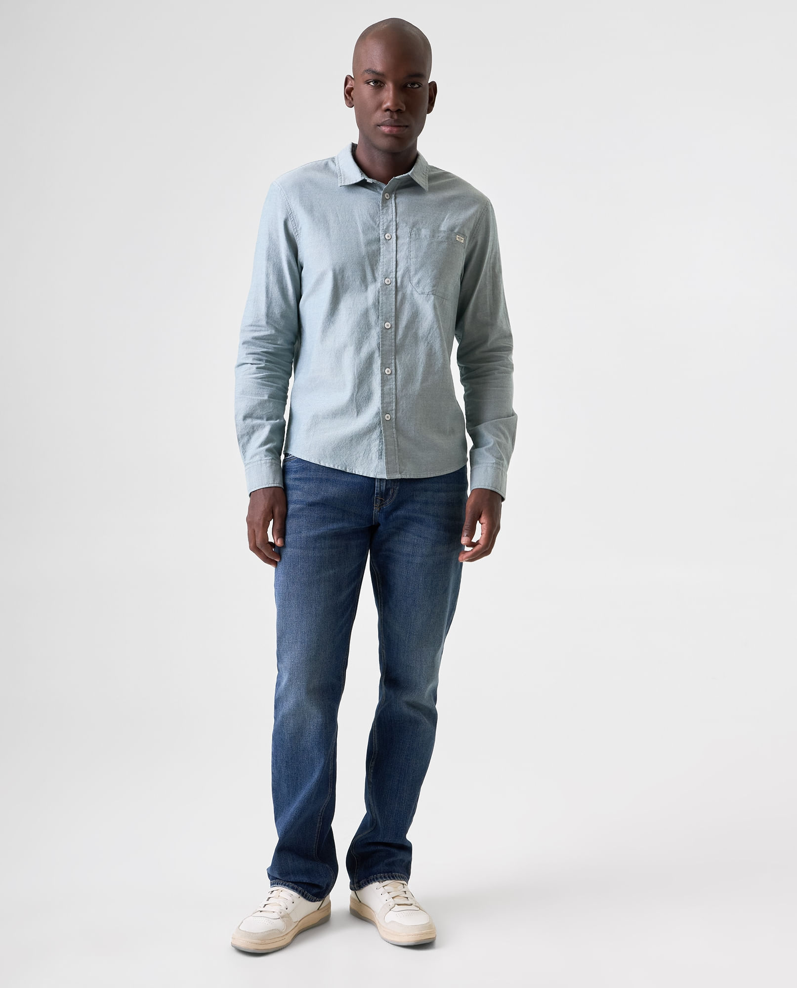 Camisa manga larga con bolsillo delantero para hombre