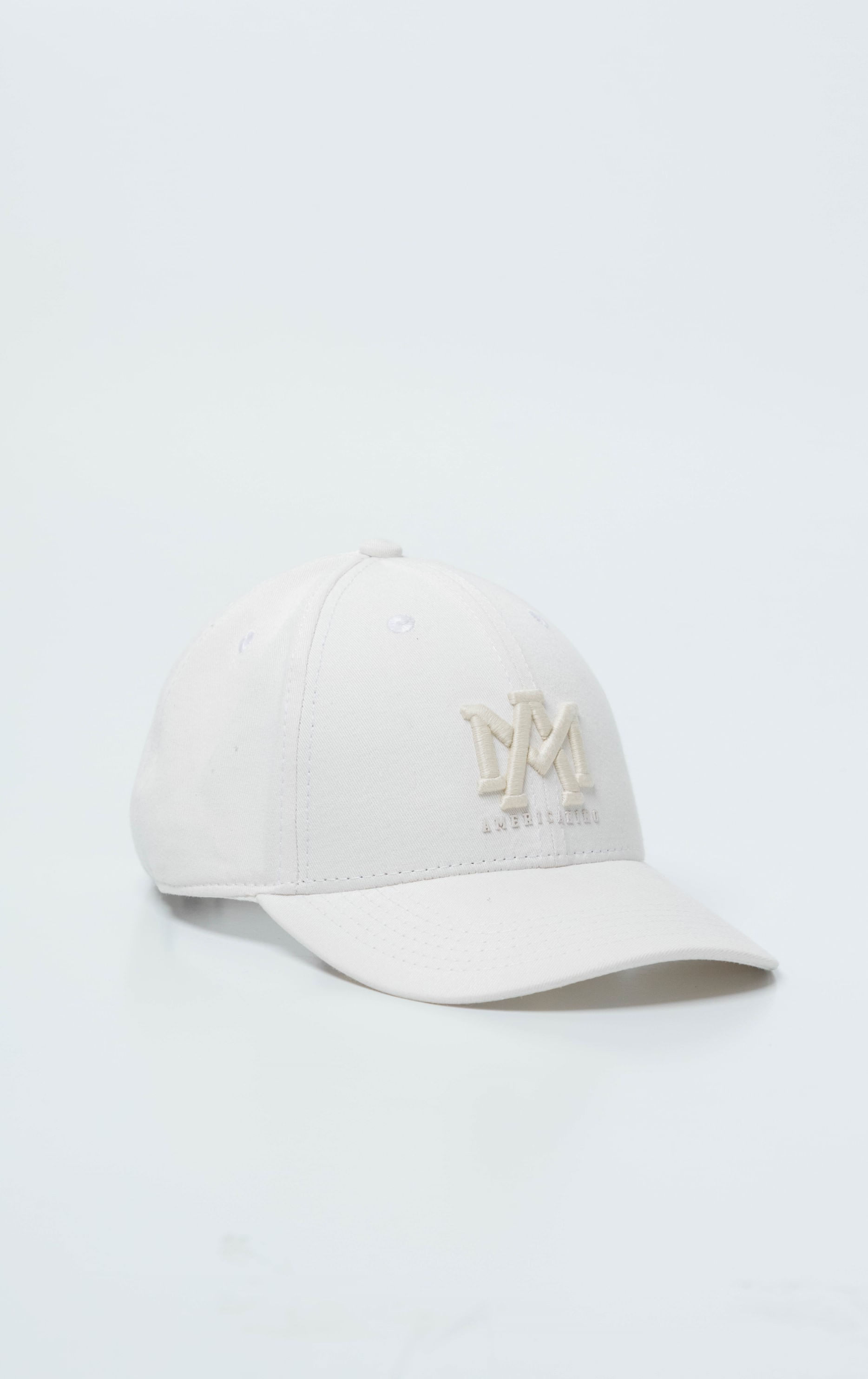 Gorra con bordado 3D para hombre