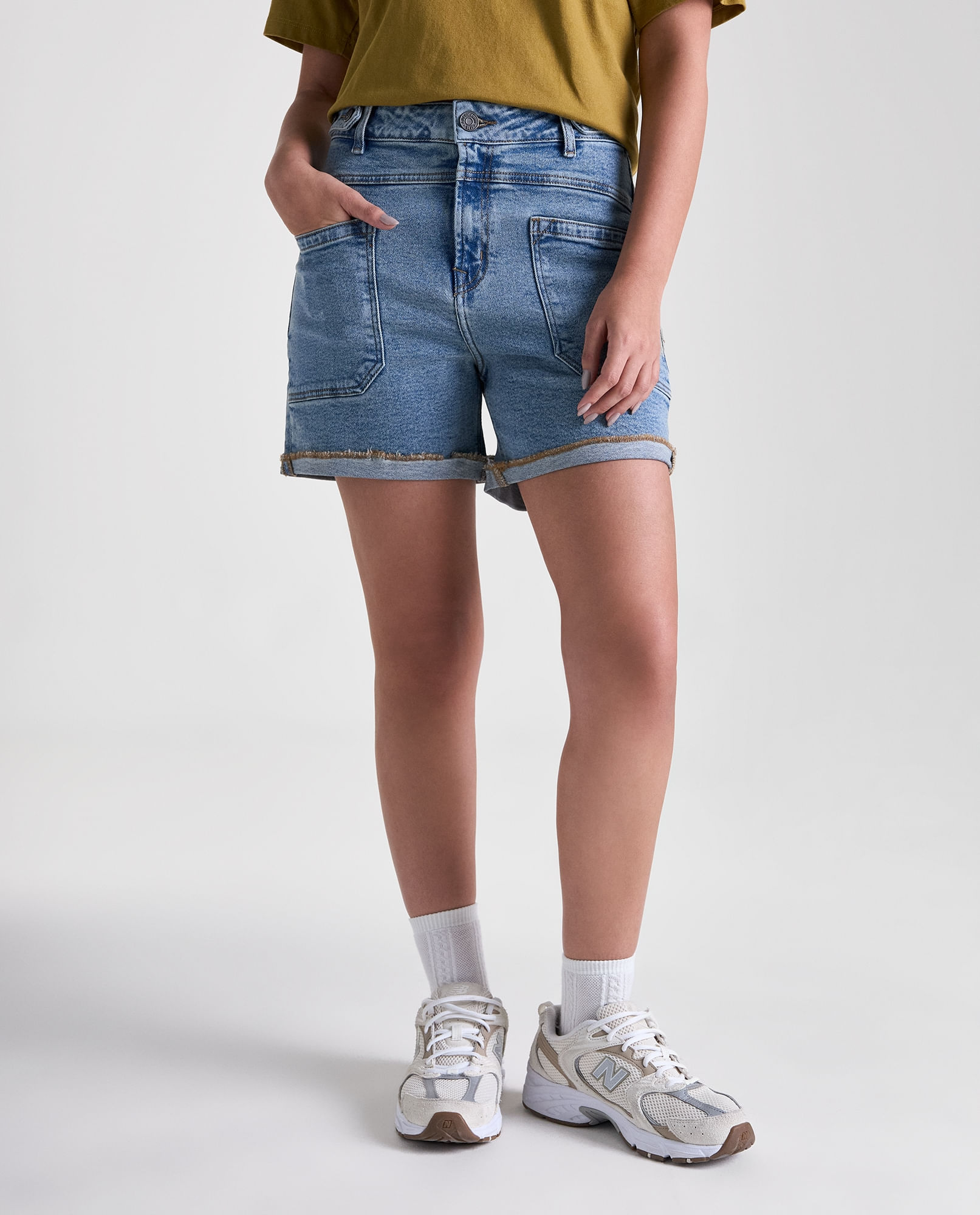 SHORT TONO MEDIO