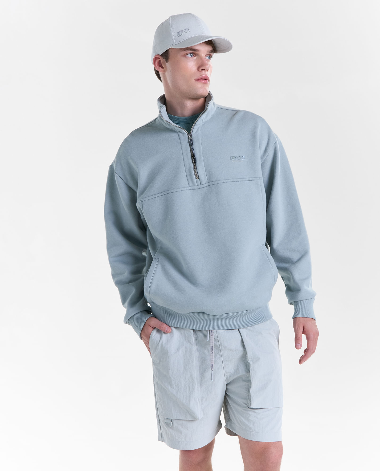 BUZO CERRADO CUELLO MODA