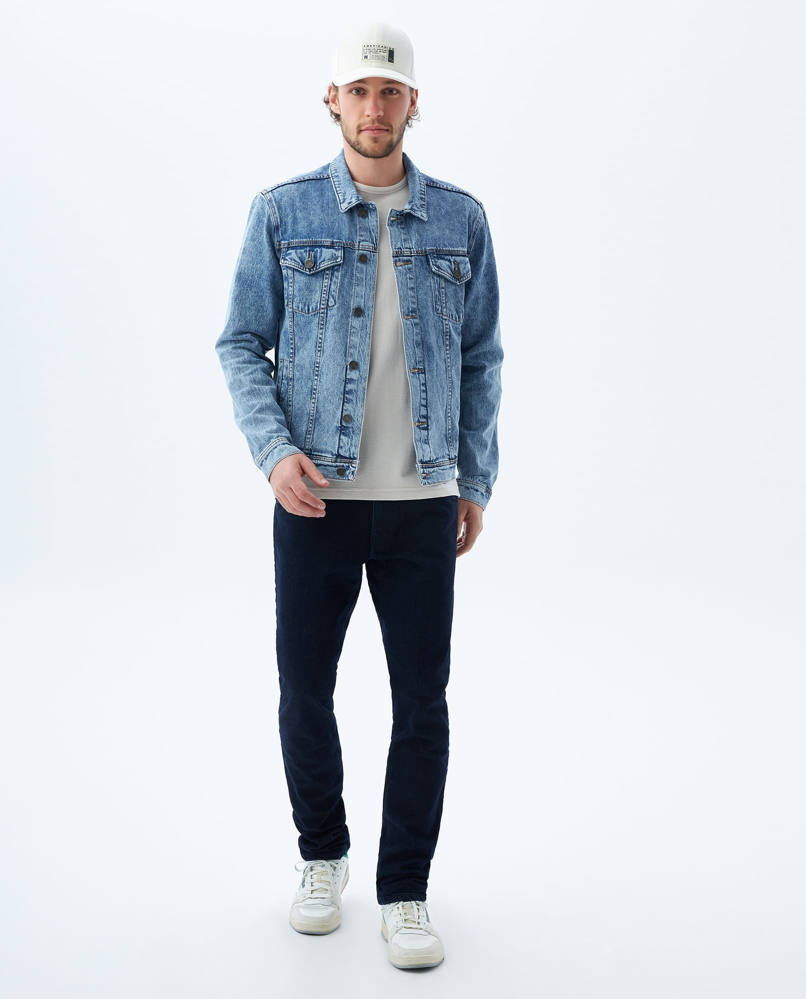 Chaqueta con bolsillos de tapa para hombre