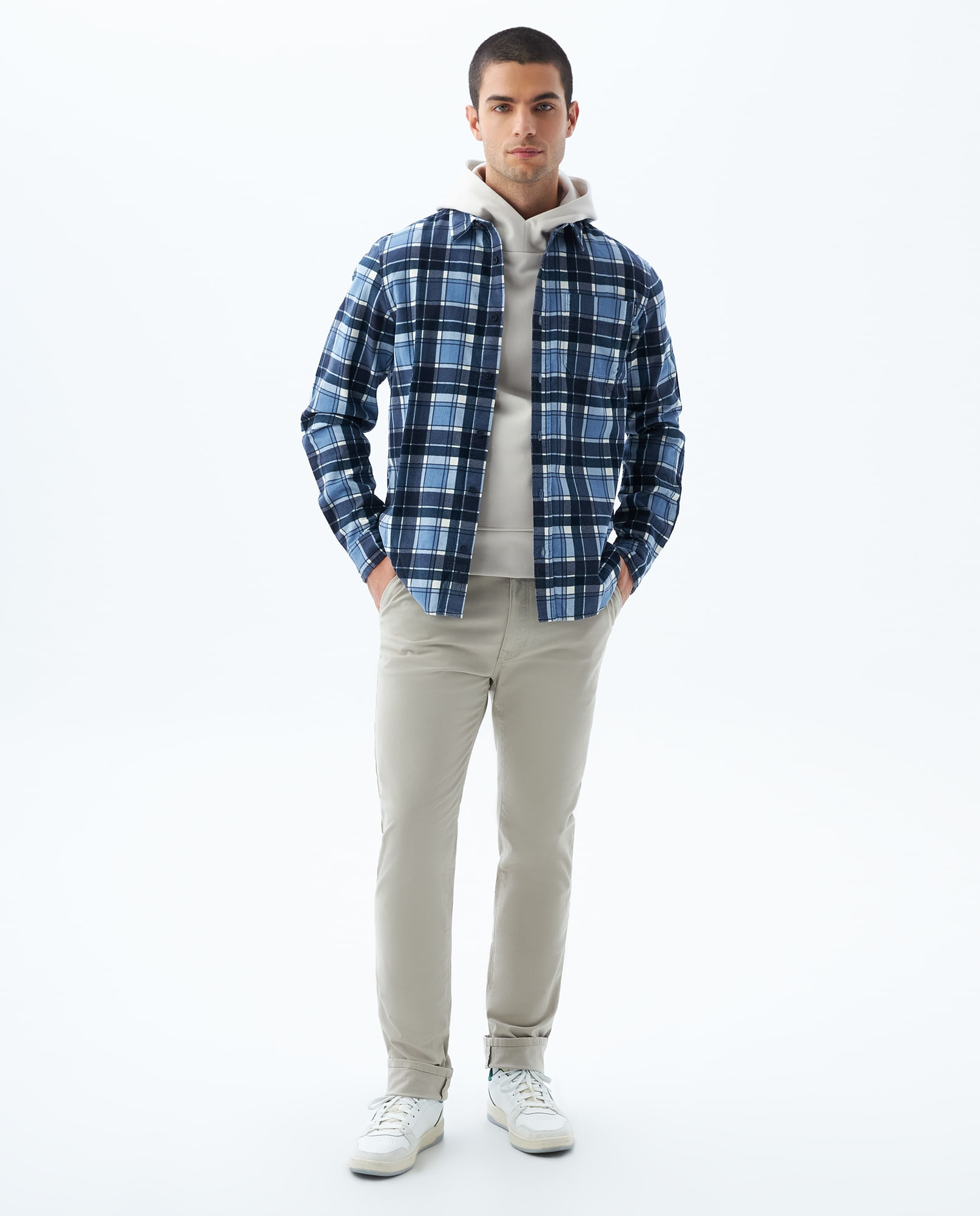Pantalón tipo chino para hombre