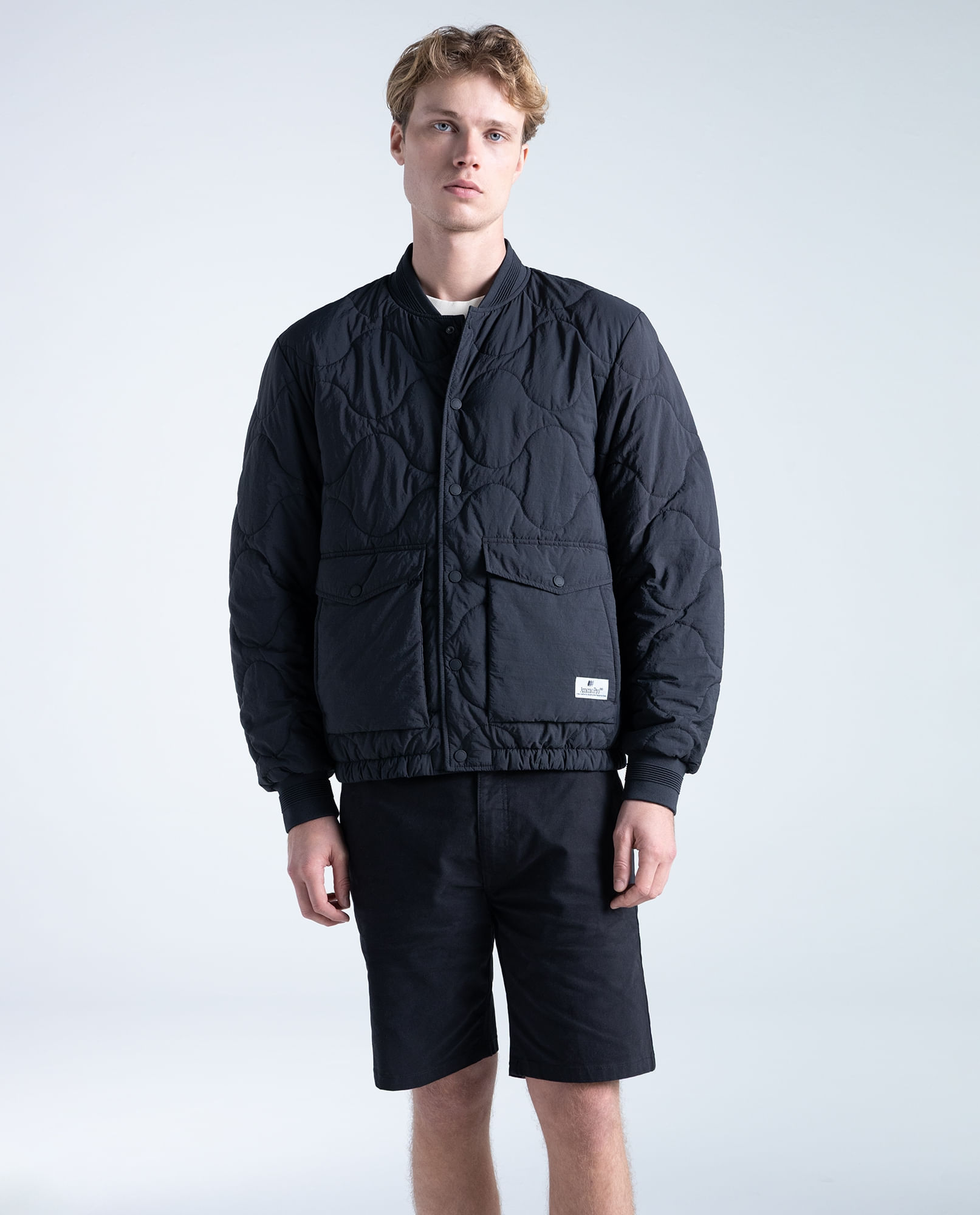 Chaqueta regular poliamida acolchada con capucha