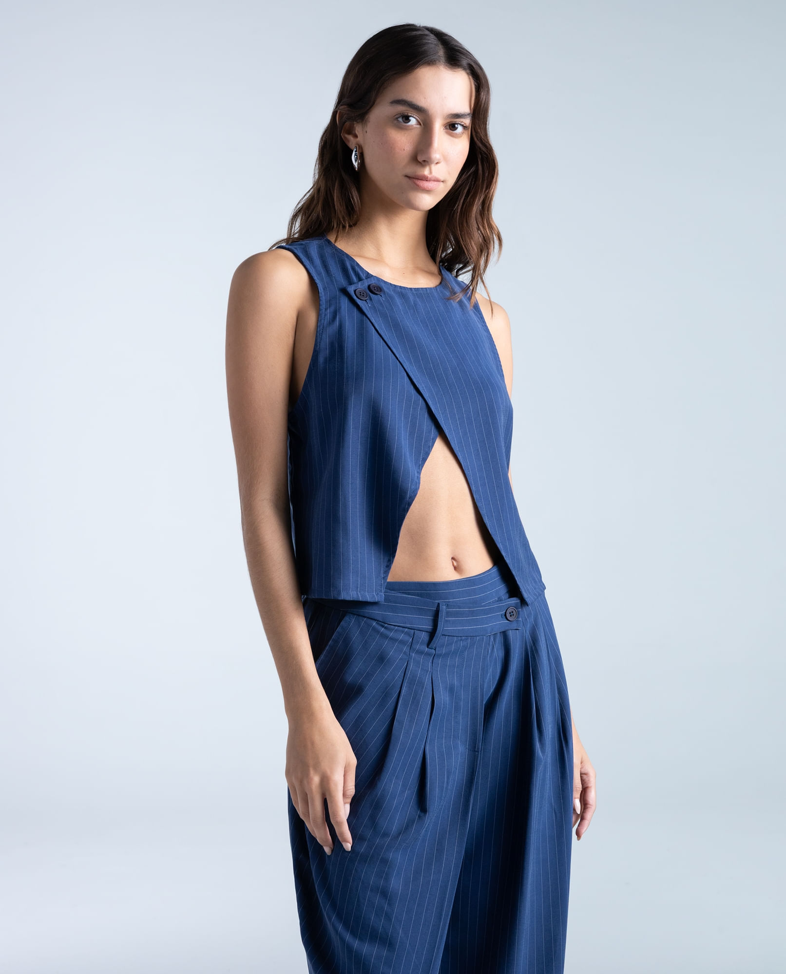 Camisa regular en rayón rayas verticales