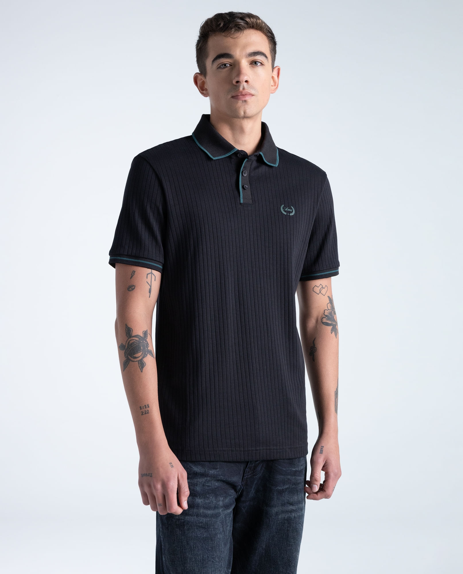 Polo slim algodón bordado minimalista