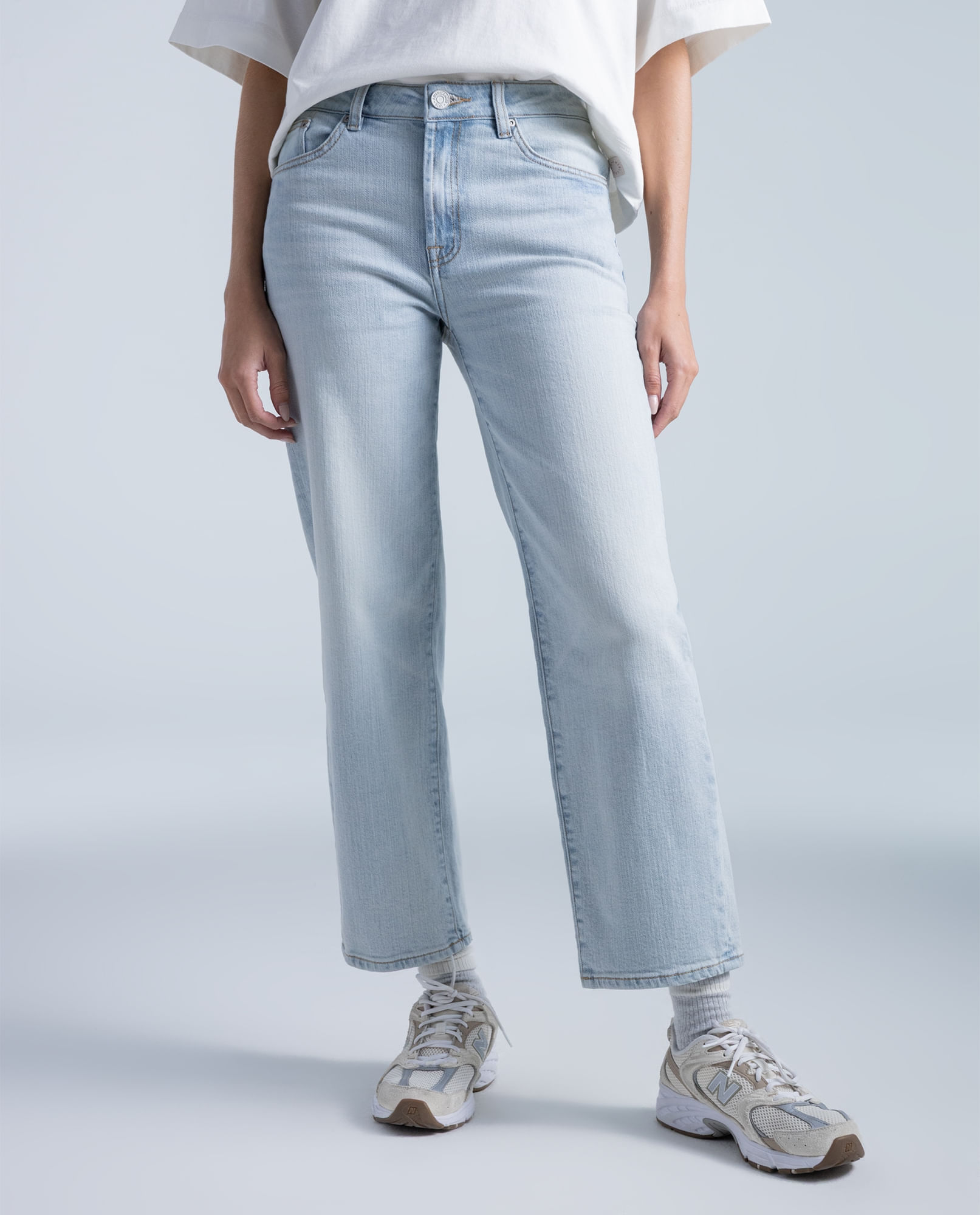 Jeans flare en algodón tiro medio