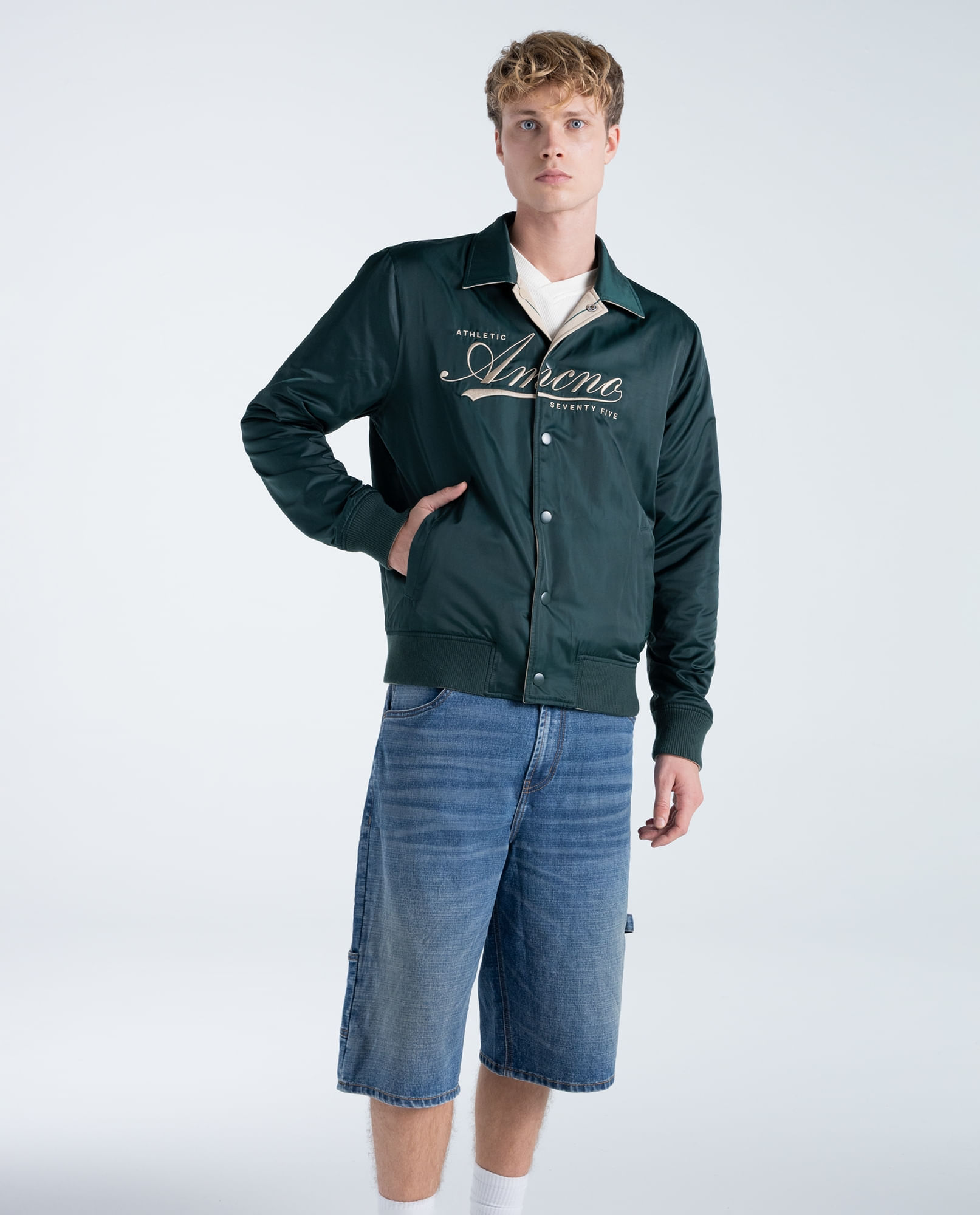 Chaqueta regular poliéster reversible con texto bordado