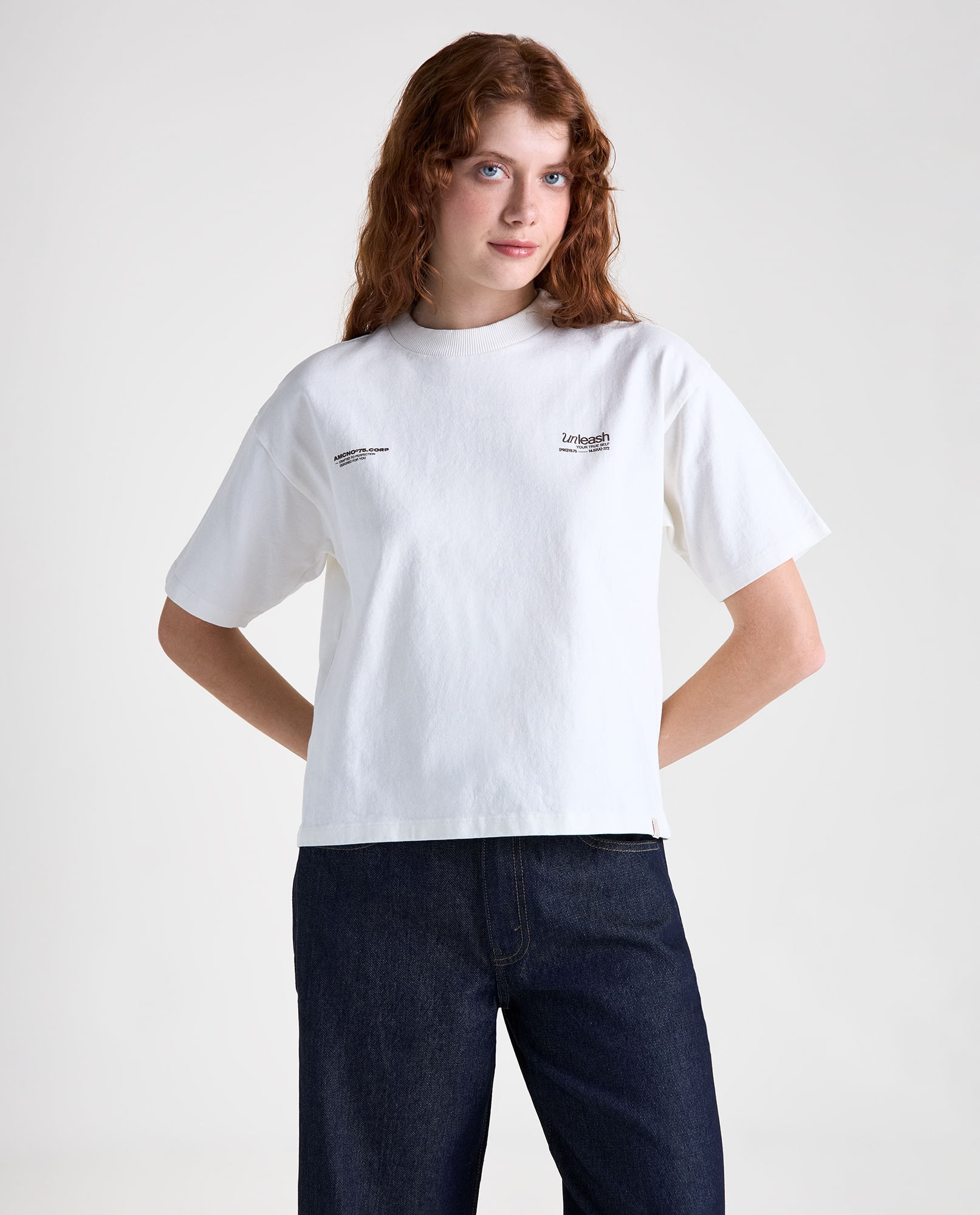 Camiseta ajuste regular manga corta cuello redondo para mujer