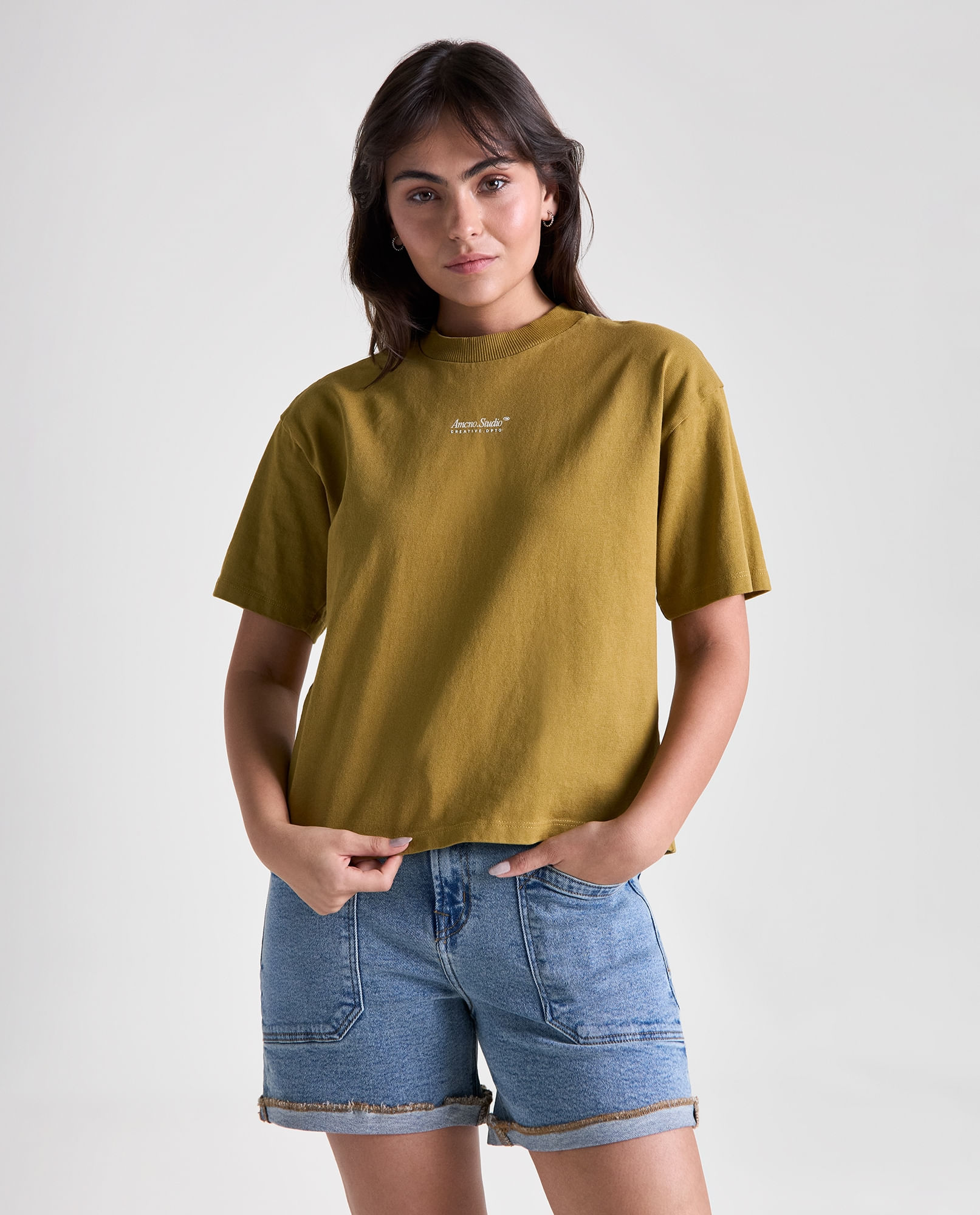 Camiseta ajuste regular manga corta cuello redondo para mujer