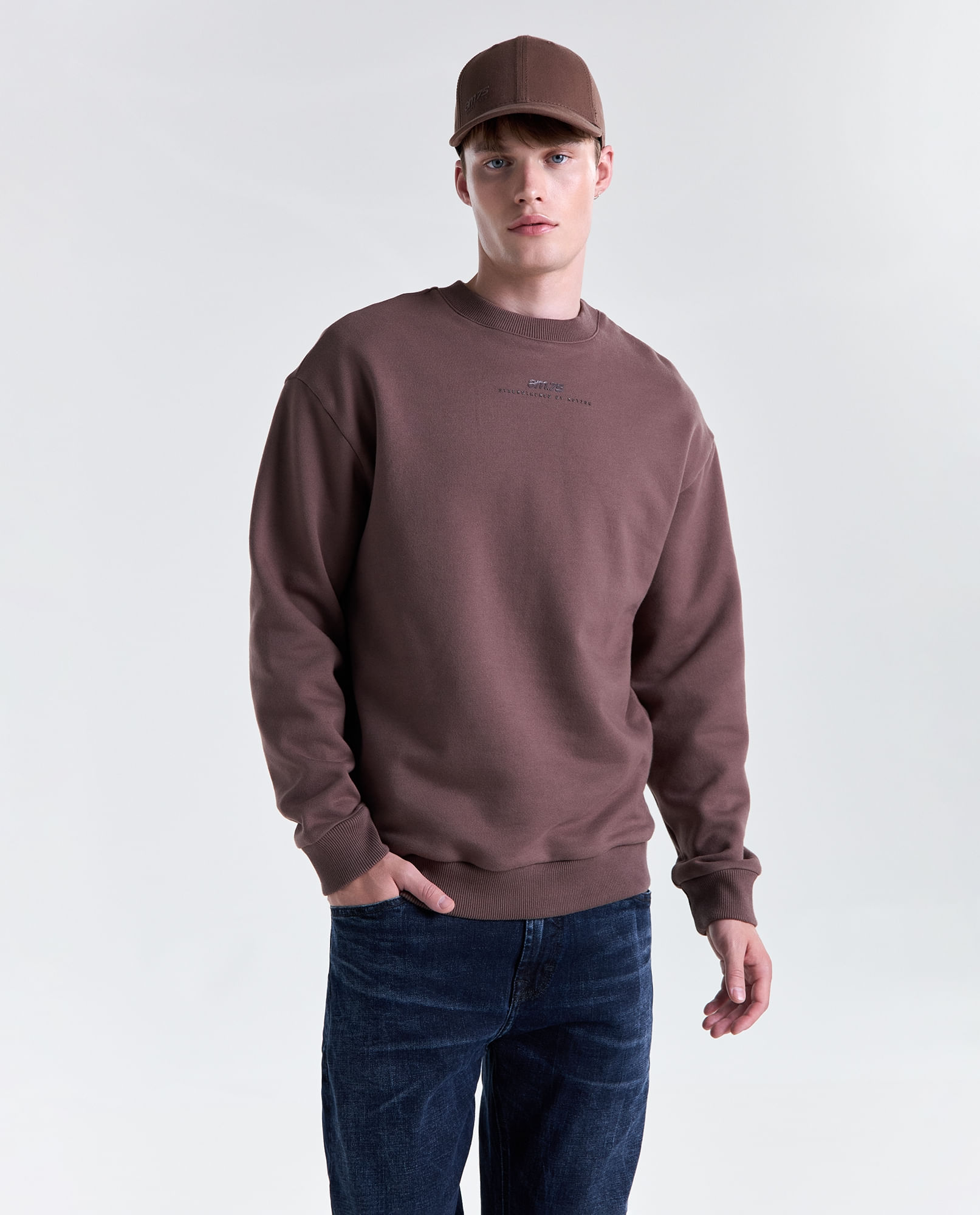 Buzo oversize cuello redondo para hombre