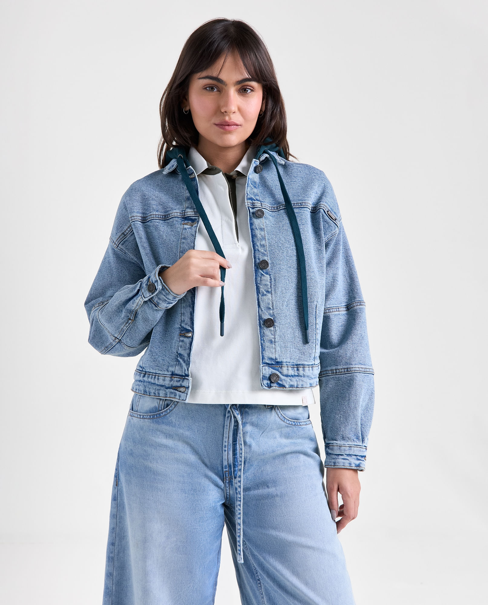 Chaqueta Bomber capucha removible para mujer
