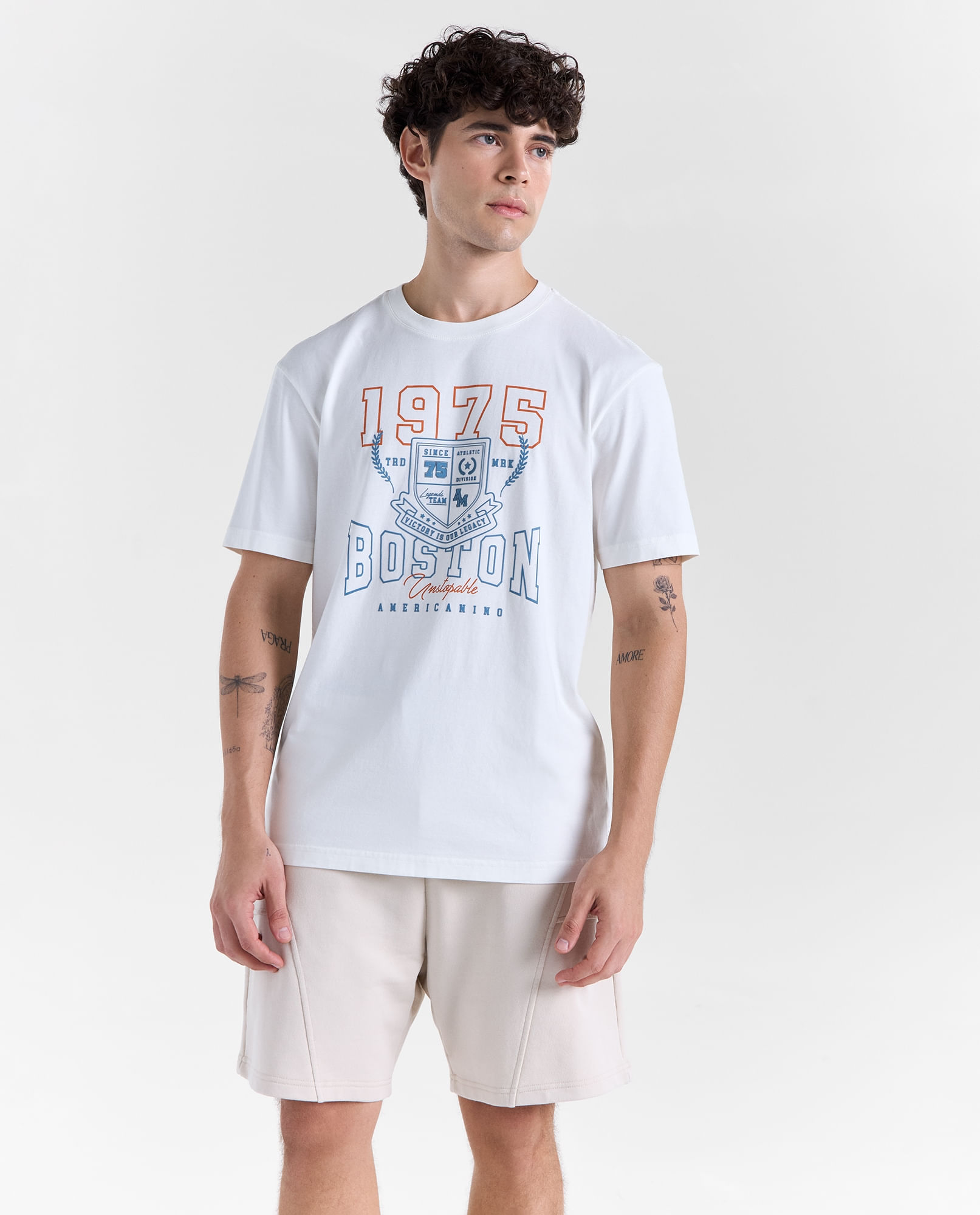 Camiseta estampado frontal manga corta cuello redondo para hombre