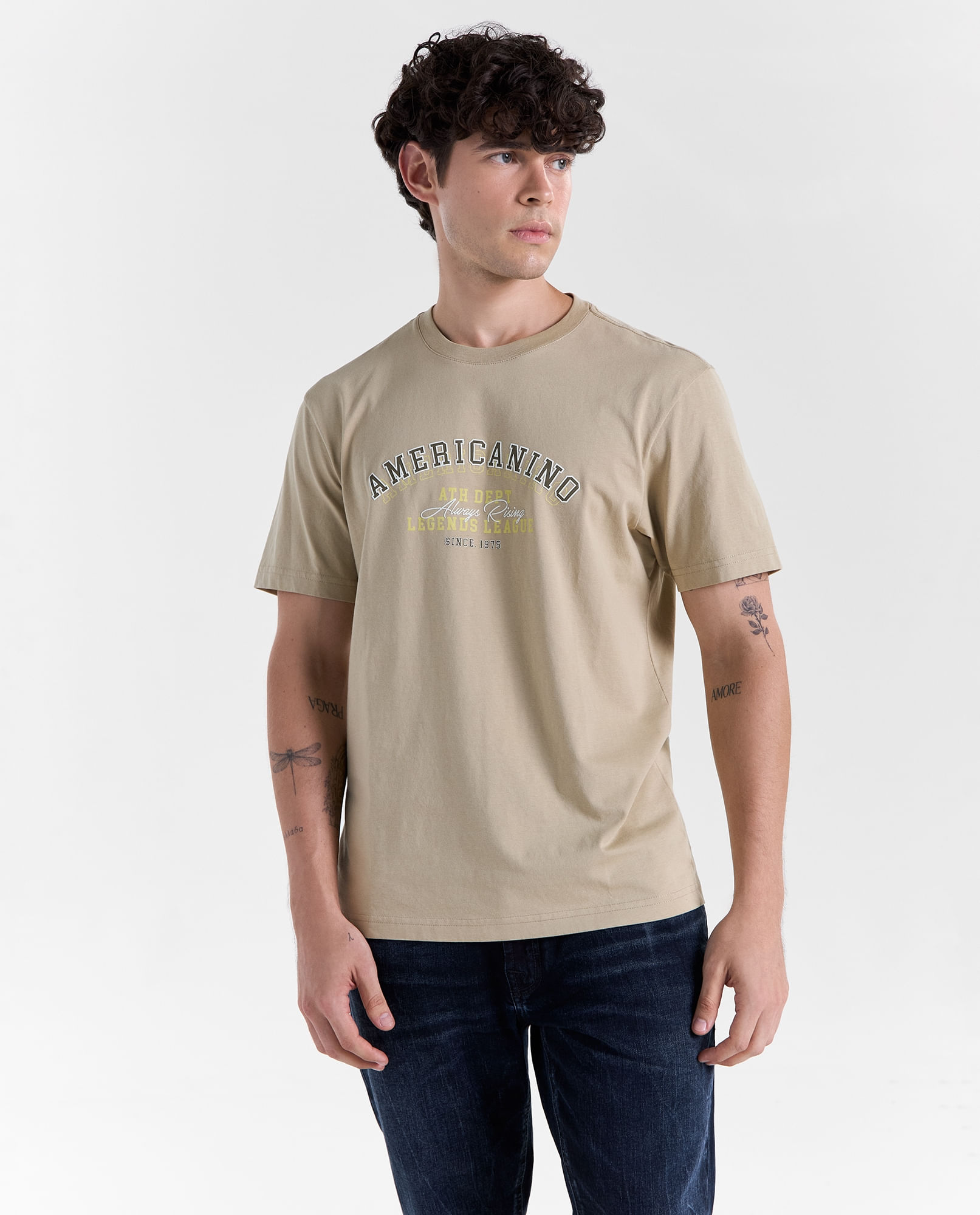 Camiseta estampado frontal manga corta cuello redondo para hombre