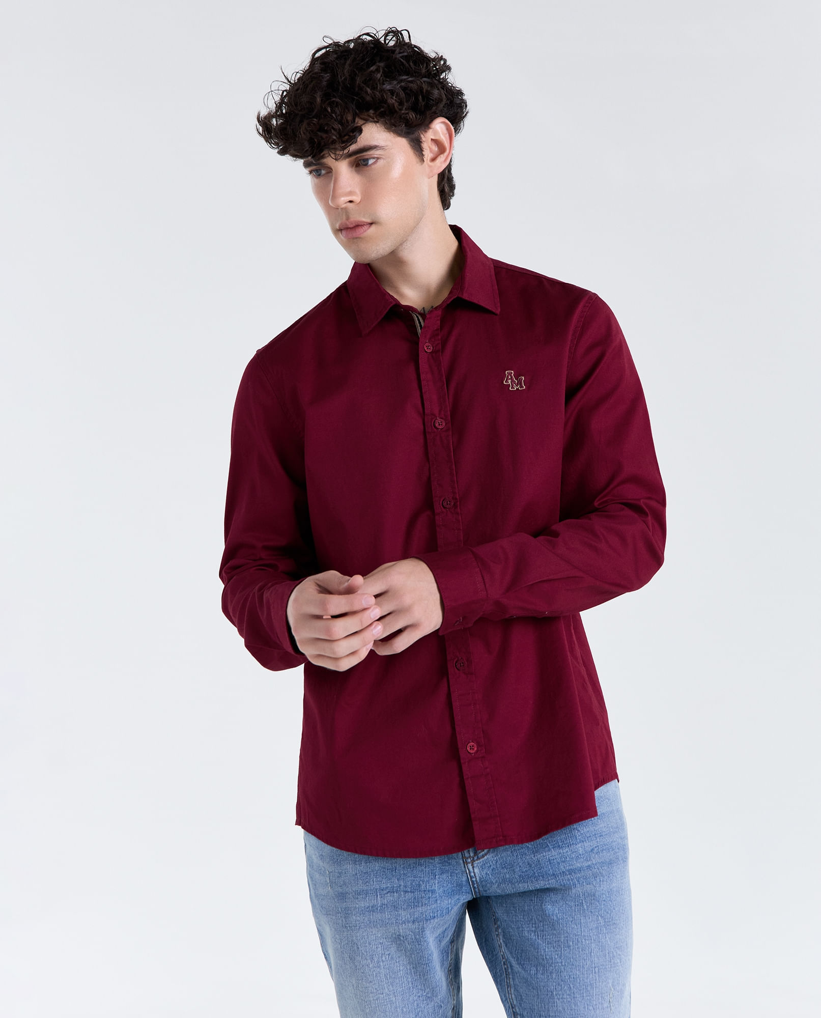 Camisa manga larga cuello clásico para hombre