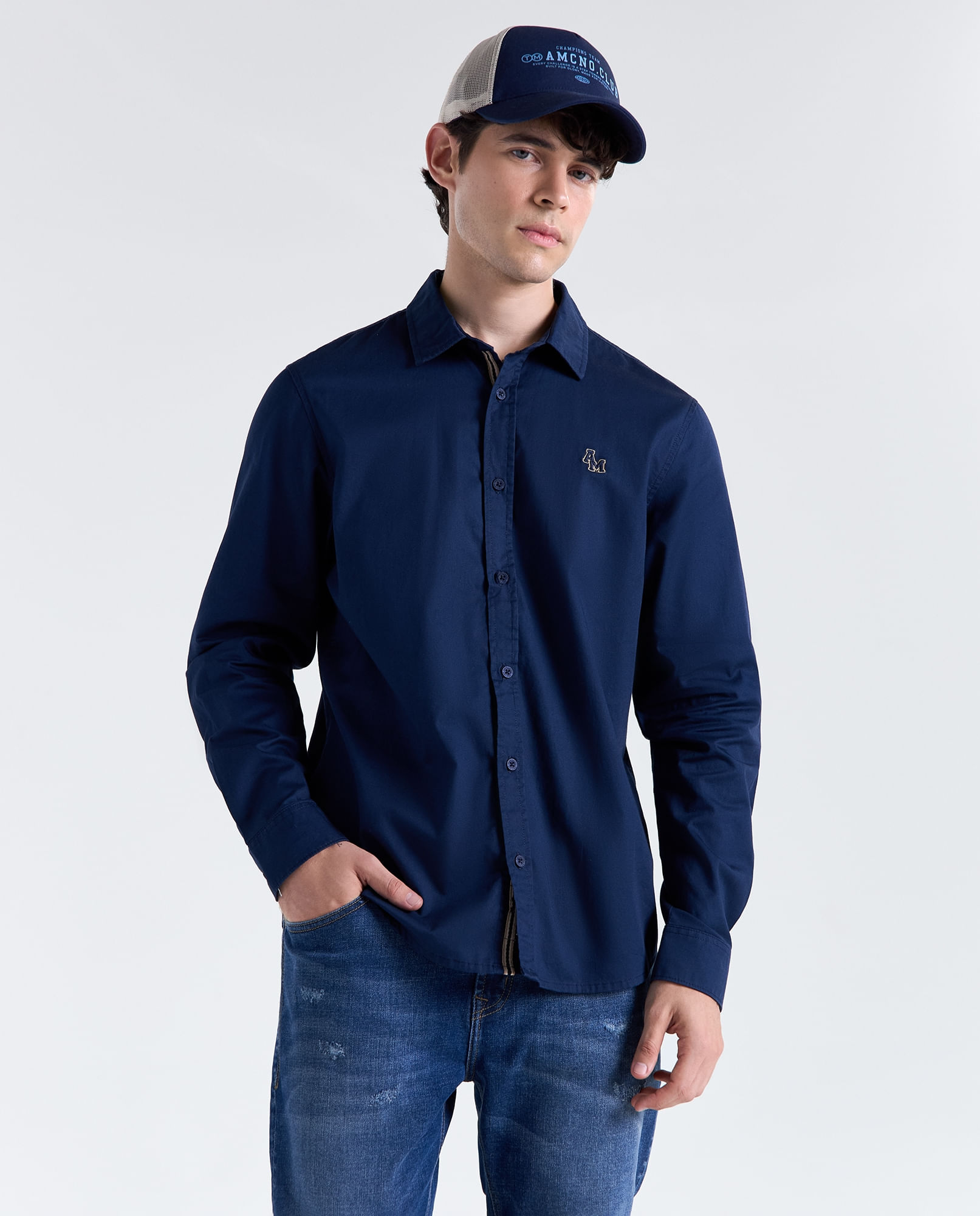 Camisa manga larga cuello clásico para hombre