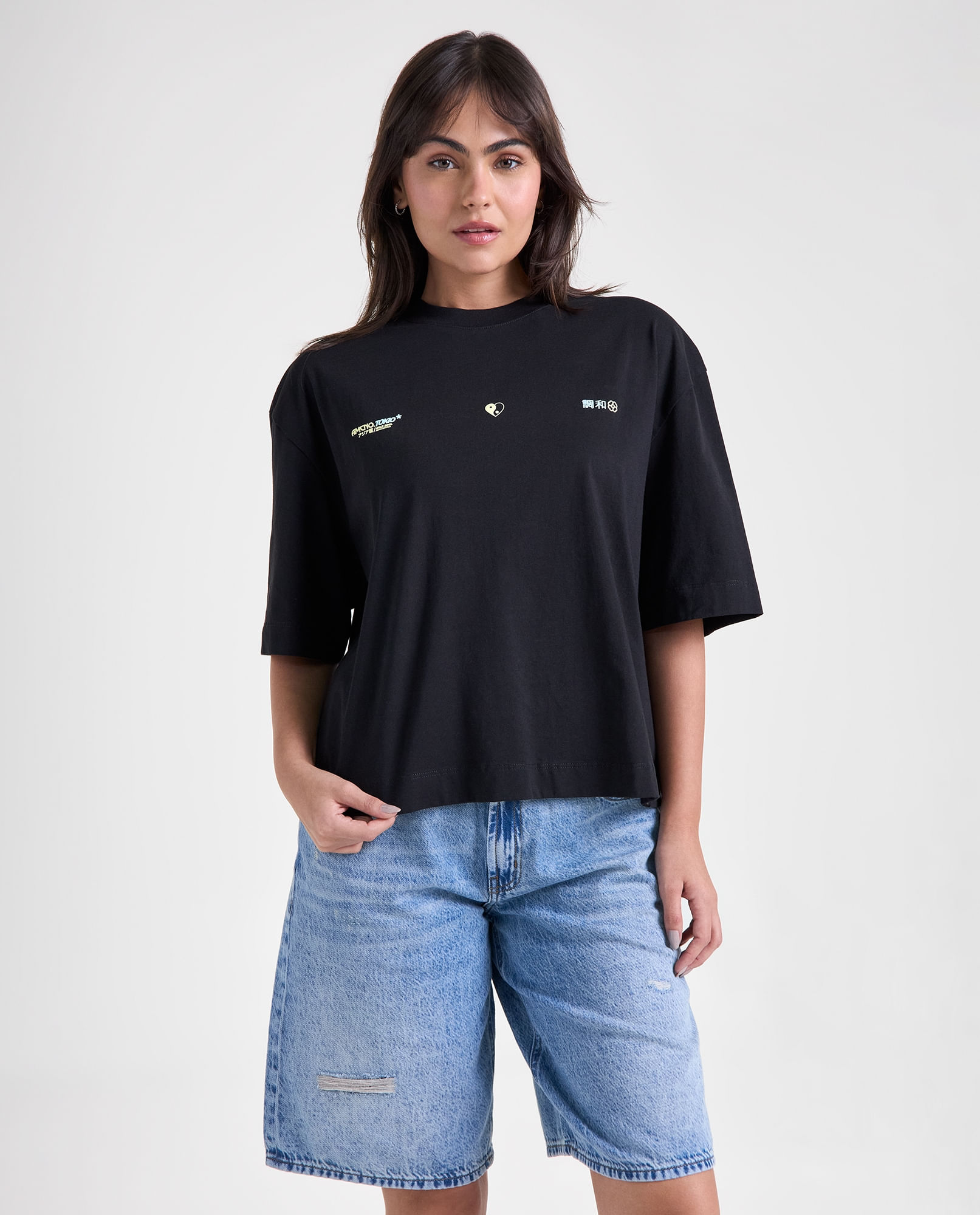 Camiseta estampado localizado manga corta cuello redondo para mujer