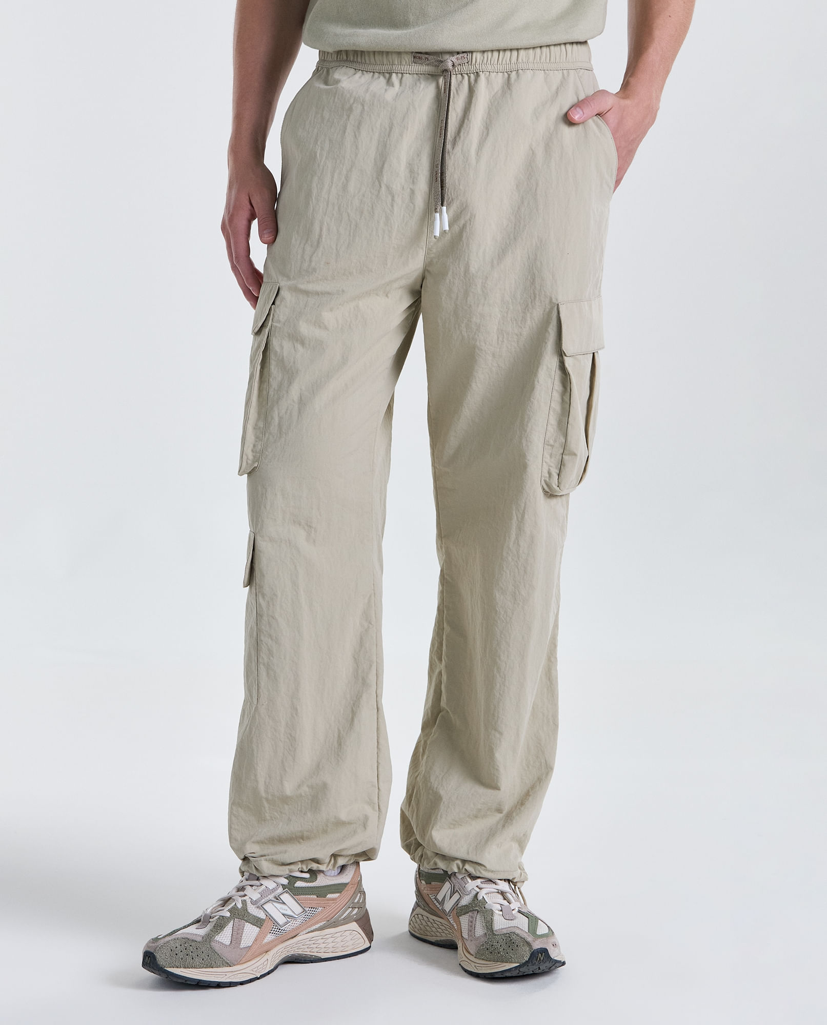 Pantalón Cargo tiro medio para hombre