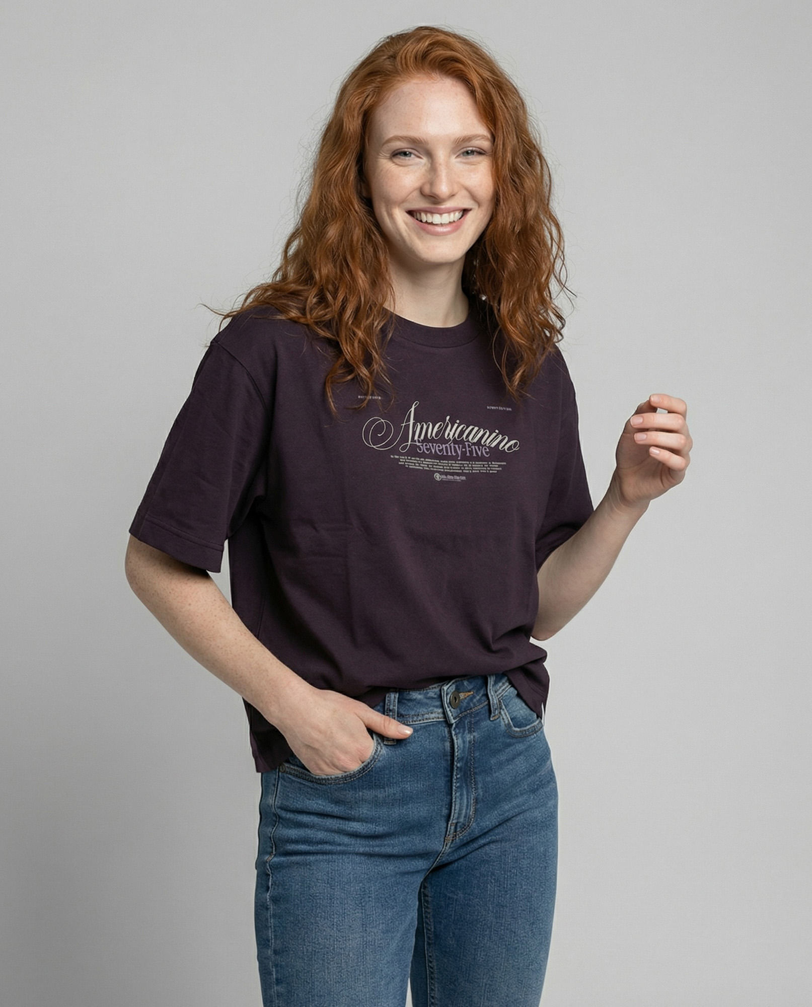 Camiseta regular cuello redondo para mujer