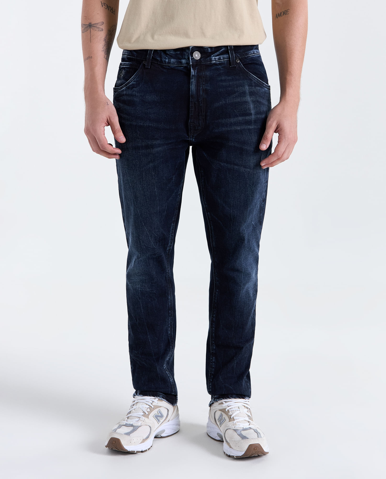 Jean Tapered tiro medio para hombre