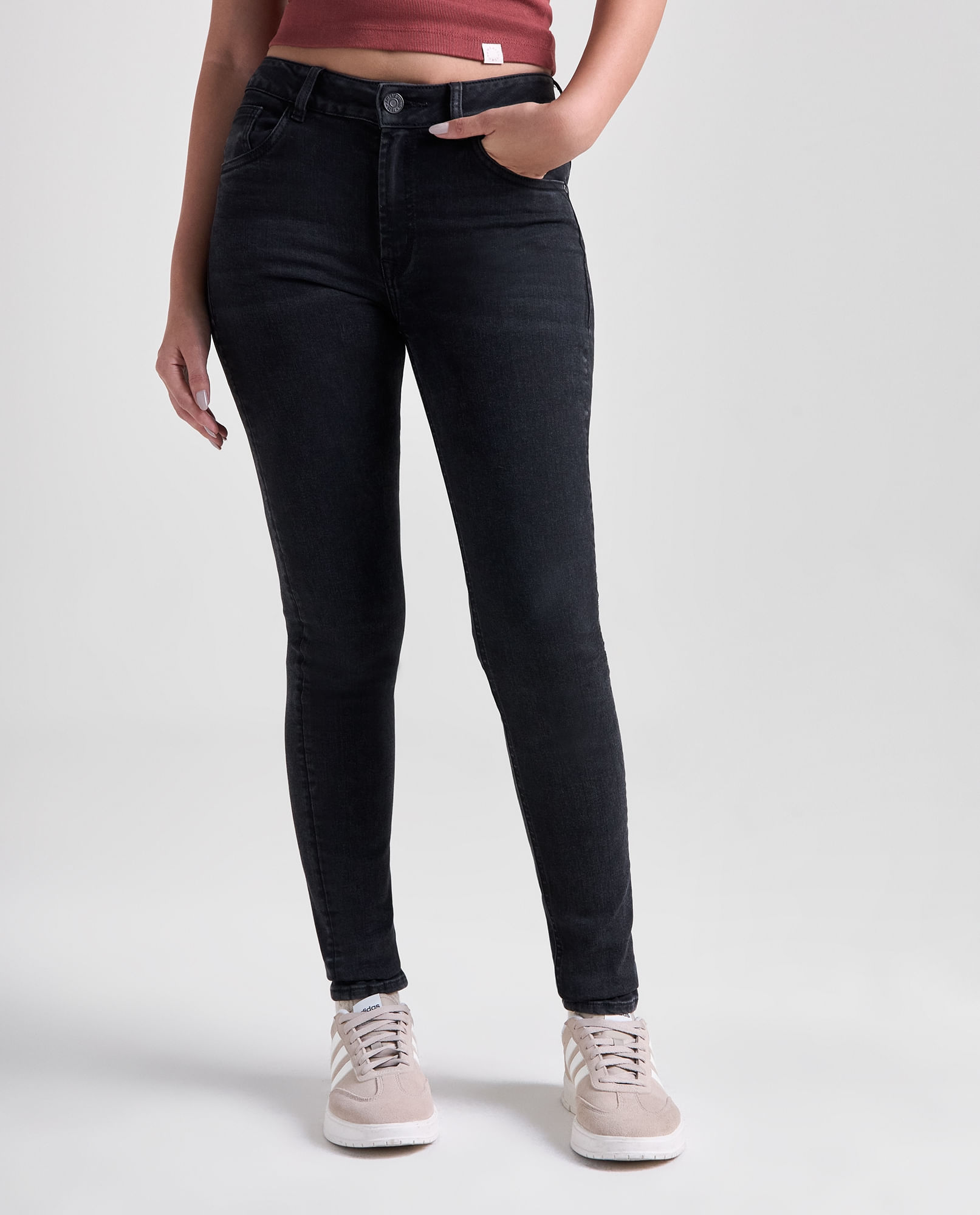 Jean Jegging tiro medio para mujer