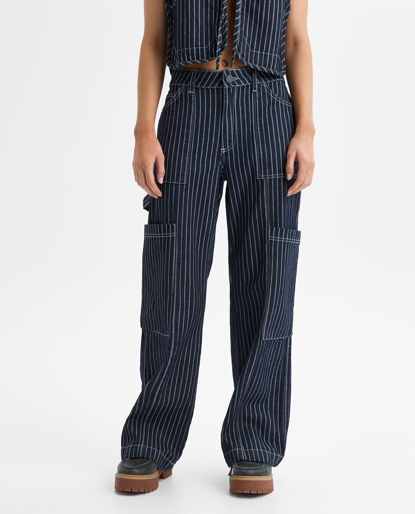 Jean Recto Cargo Tiro Medio para Mujer