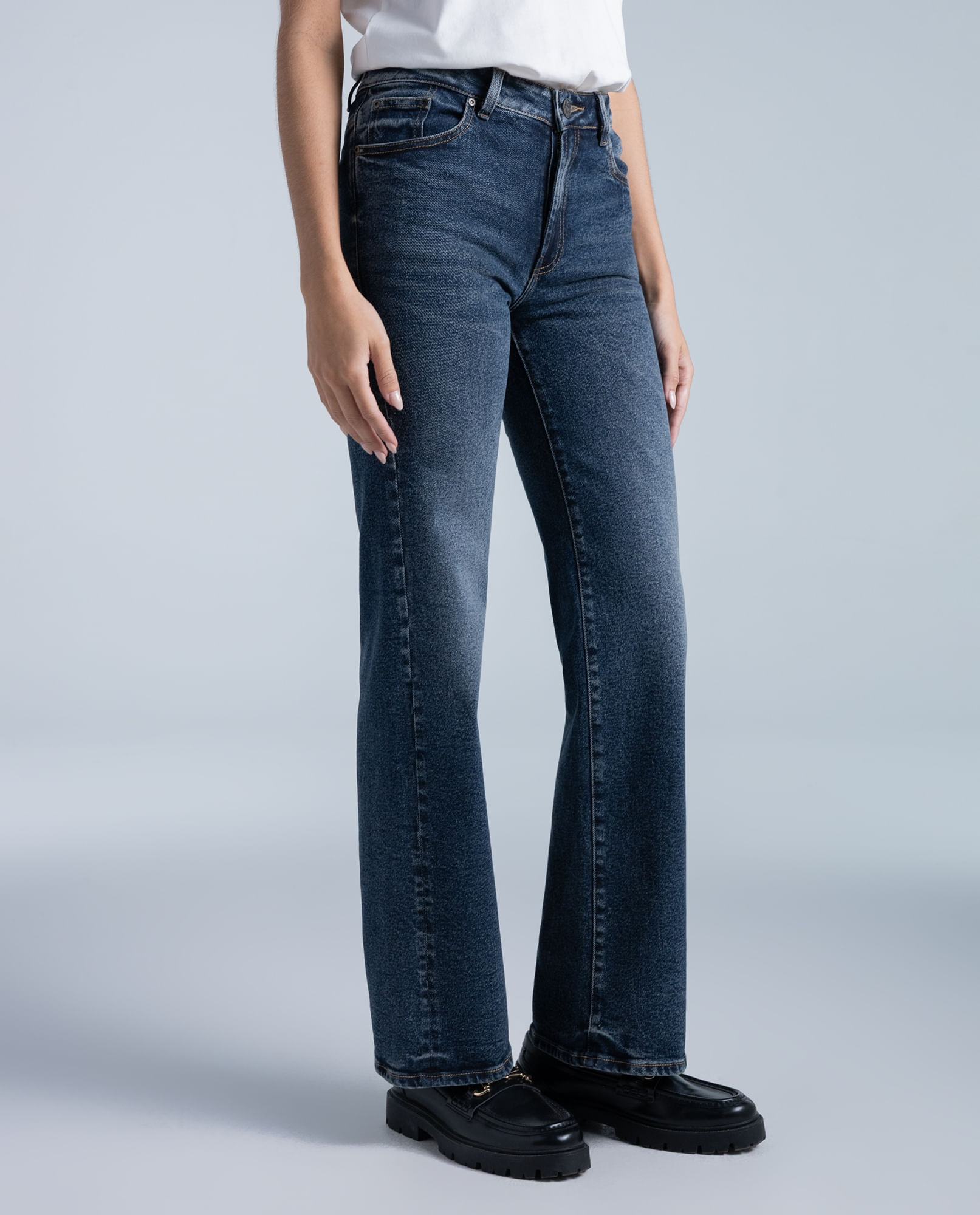 Jeans recto en algodón tiro medio