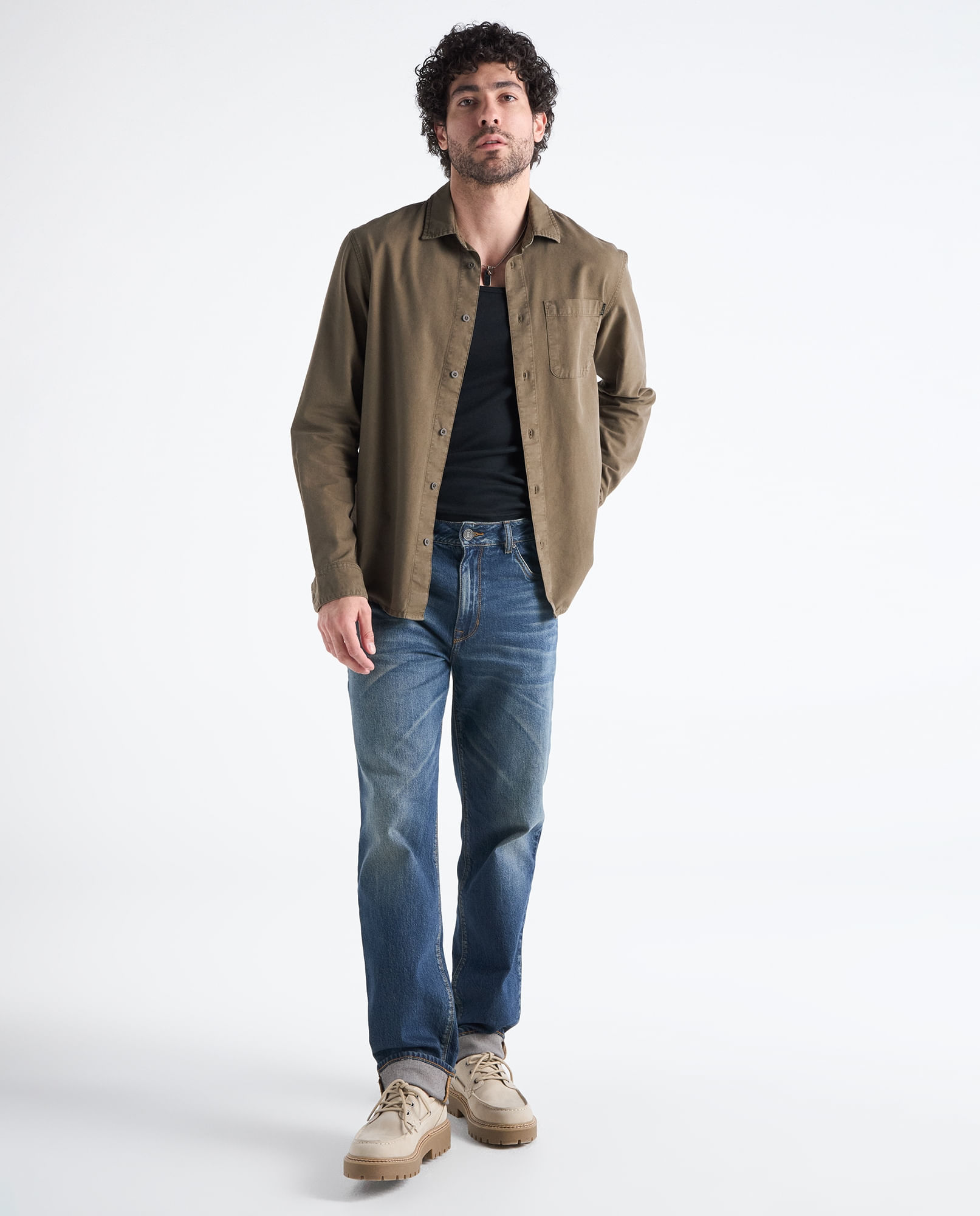 Jean recto tiro alto para hombre